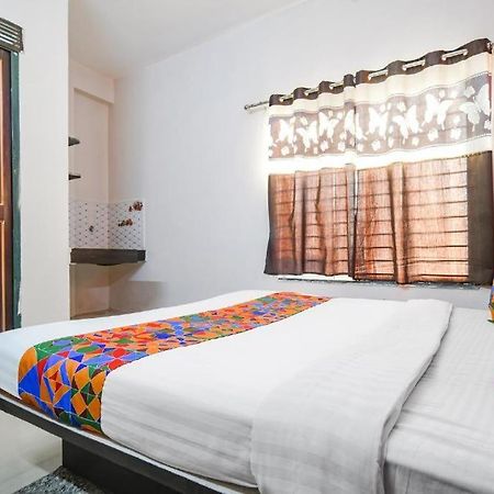Hotel Royal Palace Indore Esterno foto